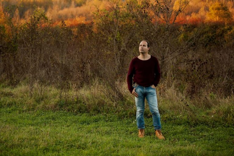 Mimoidoči so mi dali moč